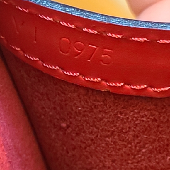 VINTAGE 1995 LOUIS VUITTON RED EPI LEATHER LUSSAC TOTE BAG VERY GOOD CONDITION - Picture 9 of 17